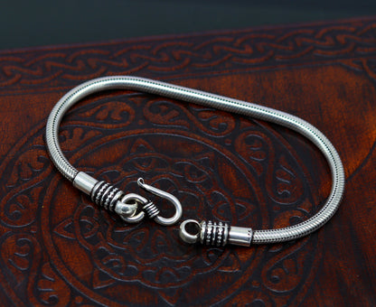 Vintage style 925 sterling silver snake chain bracelet by TRIBAL ORNAMENTS, unisex, handmade Indian tribal jewelry, customizable length