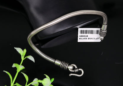 Handmade 925 sterling silver snake chain bracelet with vintage design, unisex, customizable, perfect for personalized gifting.