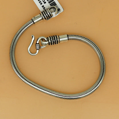 Handmade 925 sterling silver vintage snake chain bracelet, unisex, customizable length from 6 to 8.5 inches, tribal-inspired design.