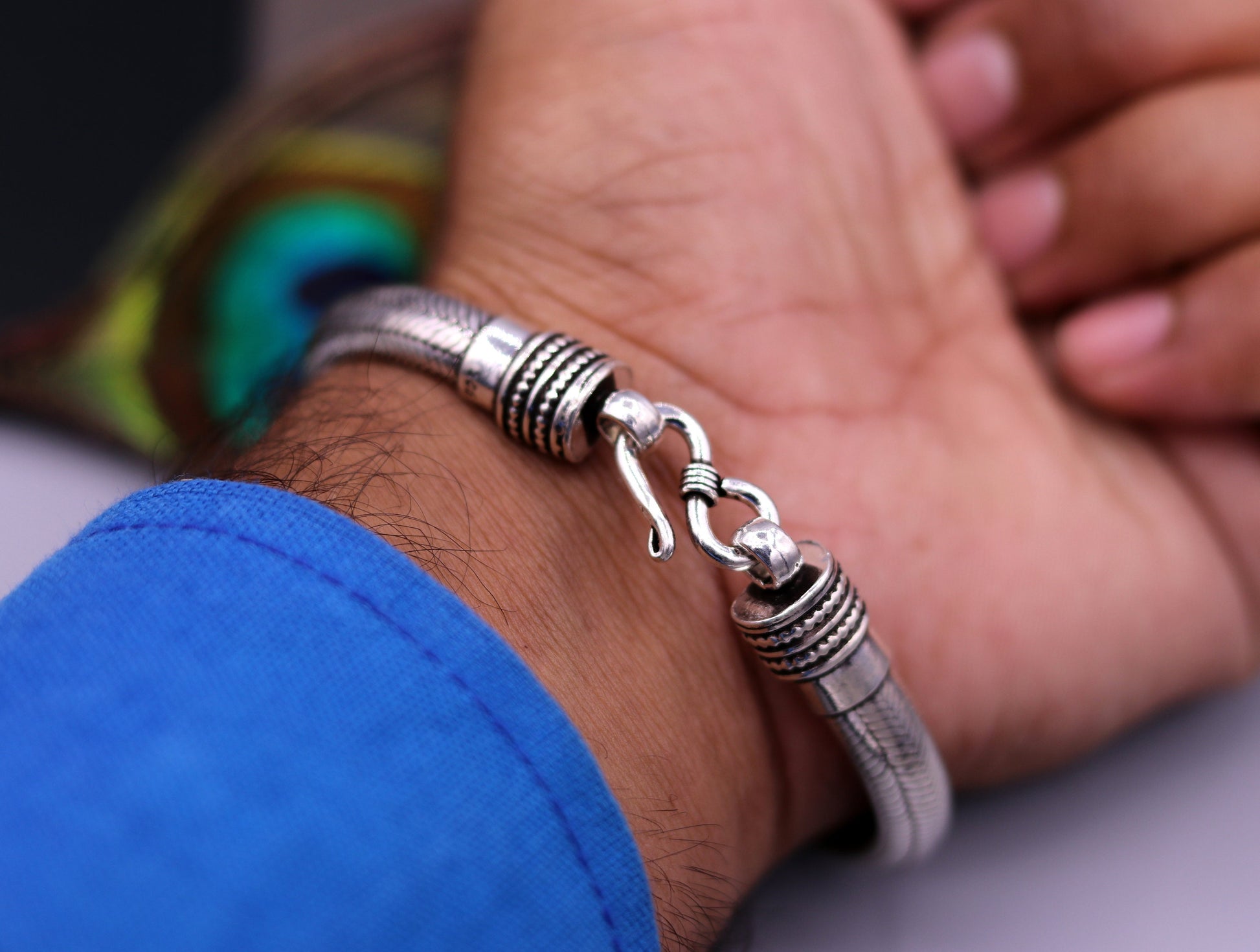 Vintage style 925 Sterling silver wheat chain bracelet with half-round 'D' shape, unisex tribal jewelry from India.