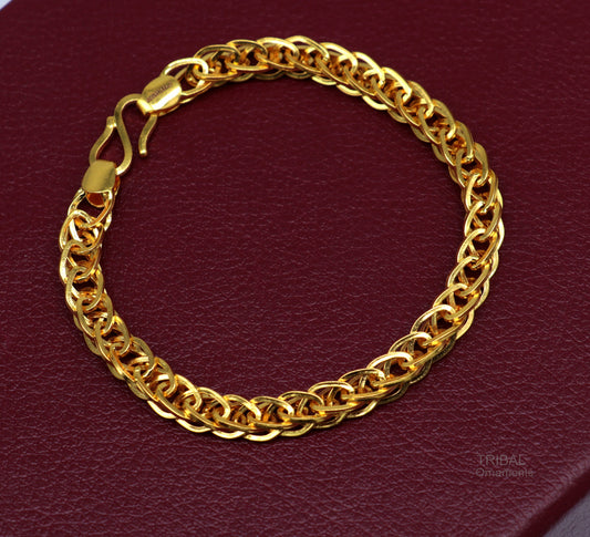 22kt yellow gold handmade vintage floral chain bracelet by TRIBAL ORNAMENTS, featuring diamond cut design, unisex jewelry for special occasions.