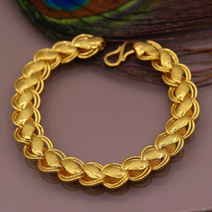Genuine 22kt yellow gold handmade Lotus chain bracelet amazing royal design bracelet unisex jewelry from Rajasthan India - TRIBAL ORNAMENTS