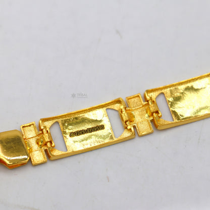 22kt yellow gold handmade men's bracelet with diamond-cut design, solid gold, certified hallmarked jewelry from TRIBAL ORNAMENTS.