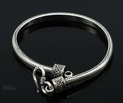 Sterling silver handmade snake chain bracelet with D-shape design, unisex stylish jewelry, 5mm thickness from TRIBAL ORNAMENTS