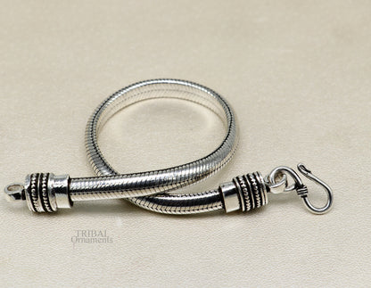 Sterling silver handmade 6.5 mm snake chain bracelet with D-shape design, unisex unbranded jewelry, tribal ornament style