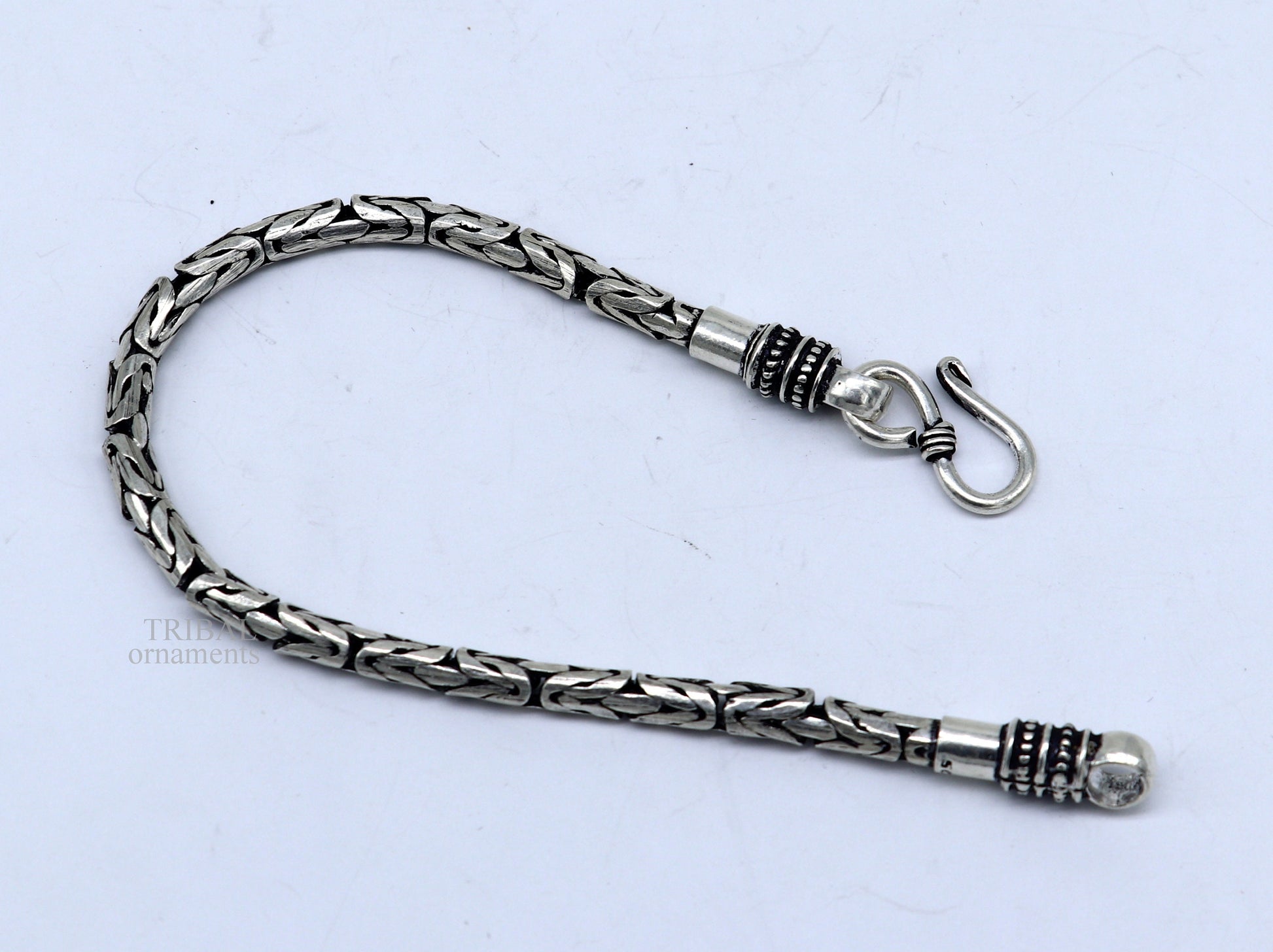 Unisex 925 sterling silver bracelet with tribal design, vintage style handmade jewelry for men and women by TRIBAL ORNAMENTS.