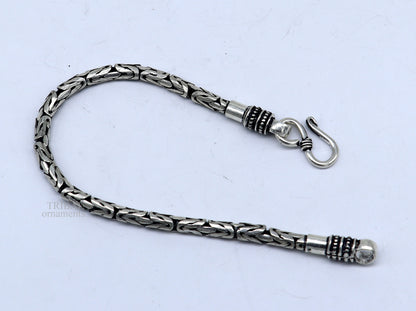 Unisex 925 sterling silver bracelet with tribal design, vintage style handmade jewelry for men and women by TRIBAL ORNAMENTS.