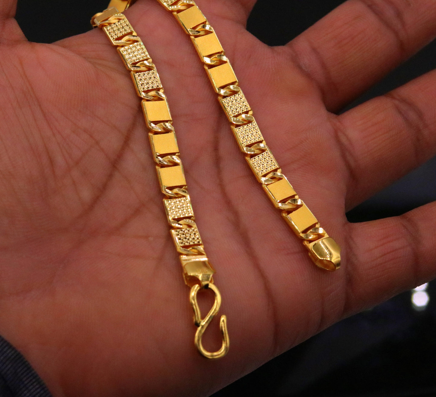 Handmade 22K yellow gold solid bar Nawabi chain bracelet with diamond-cut design, men’s luxury jewelry by TRIBAL ORNAMENTS