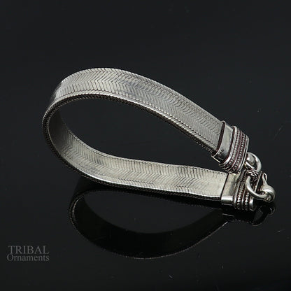 Vintage-style solid 925 sterling silver wheat chain bracelet belt, unisex jewelry with handmade craftsmanship from Rajasthan, India.