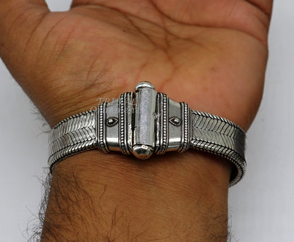 925 sterling silver wheat chain belt bracelet, flexible unisex jewelry by TRIBAL ORNAMENTS, handmade and heavy, detailed silver design.