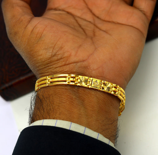 22kt yellow gold diamond cut flexible bracelet by Tribal Ornaments, stylish unisex gold jewelry with handcrafted design.
