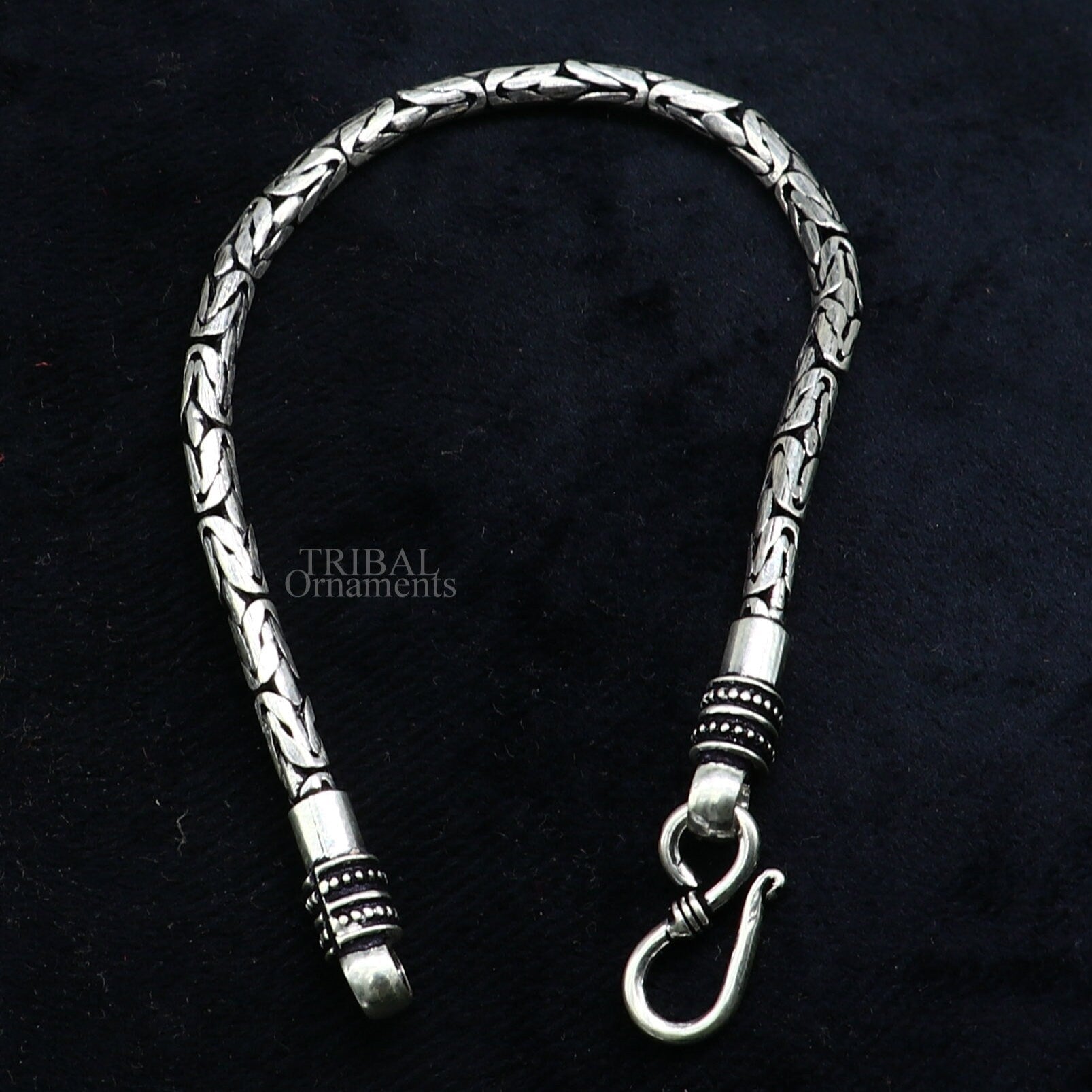 Unisex 925 sterling silver tribal-style bracelet with 4mm vintage handmade design, stylish jewelry for men and women.