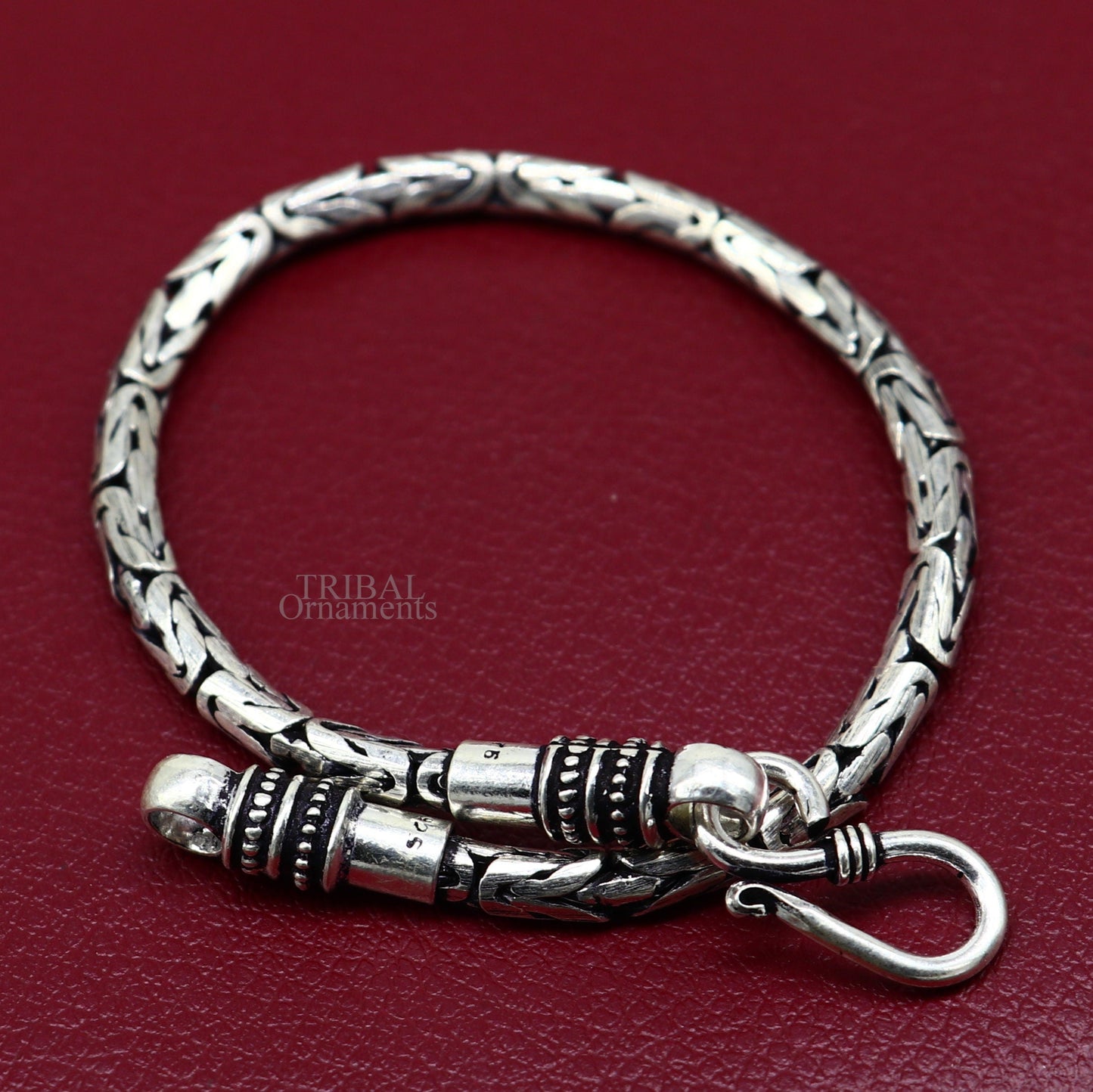 Unisex tribal-style 925 sterling silver bracelet with 4mm beads, vintage handmade jewelry for men and women.