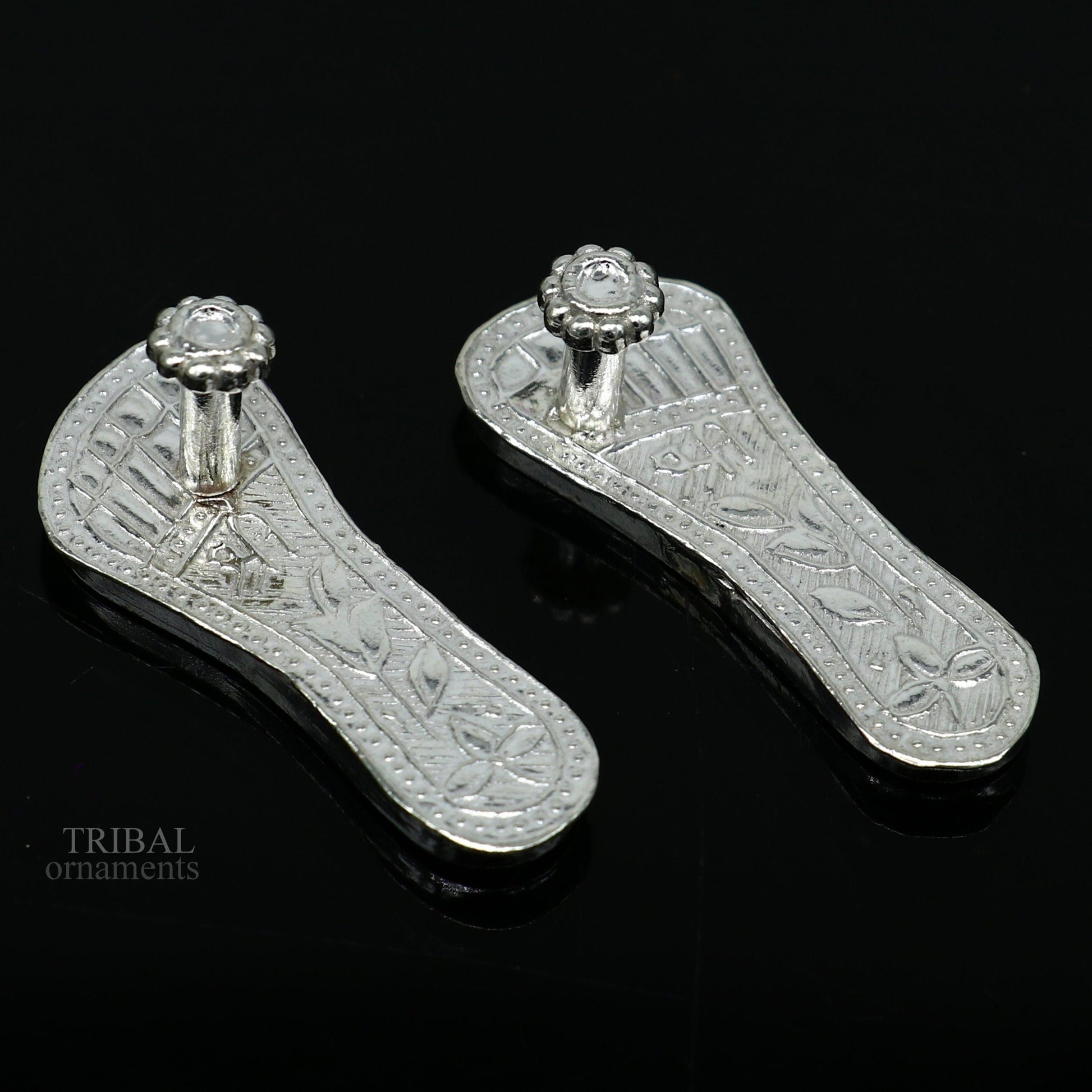 1.5" sterling silver handmade idols Charan paduka,slippers for idol krishna, laddu gopala, little krishna or Vshnu Narayana puja art su644 - TRIBAL ORNAMENTS