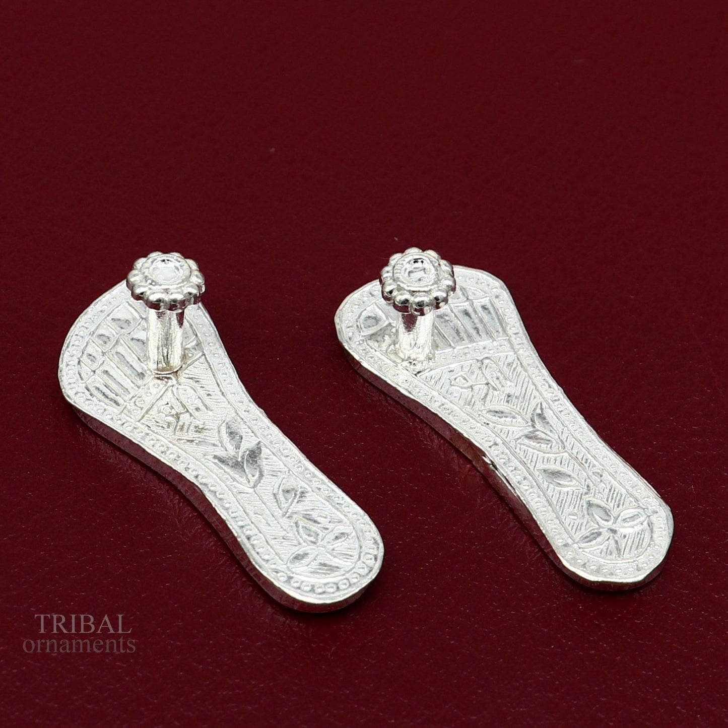 1.5" sterling silver handmade idols Charan paduka,slippers for idol krishna, laddu gopala, little krishna or Vshnu Narayana puja art su644 - TRIBAL ORNAMENTS