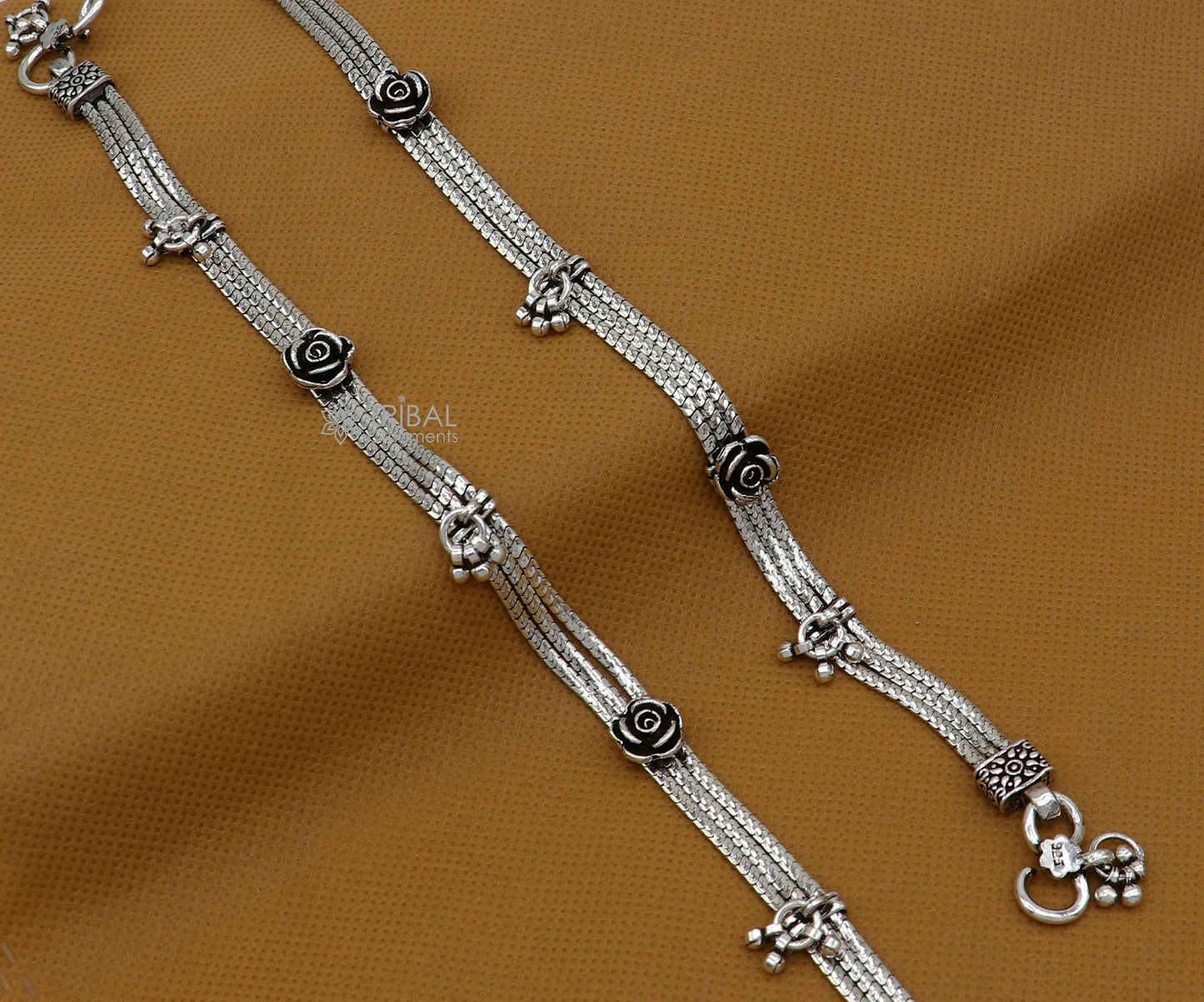 Sterling silver vintage rose flower design 3-string anklet with charming floral charms, featuring intricate craftsmanship and elegant style.