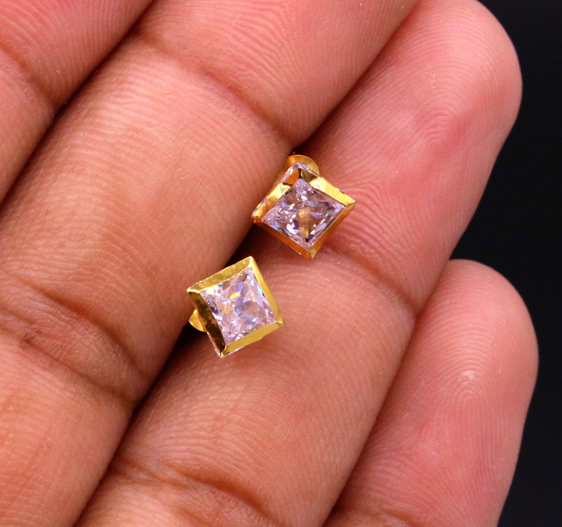 18 karat yellow gold handmade amazing square shape cubic zircon stone stud earring unisex jewelry er89 - TRIBAL ORNAMENTS