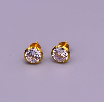 18Karat yellow gold gorgeous cubic zircon stone amazing 6 mm stud earring excellent vintage antique design er87 - TRIBAL ORNAMENTS