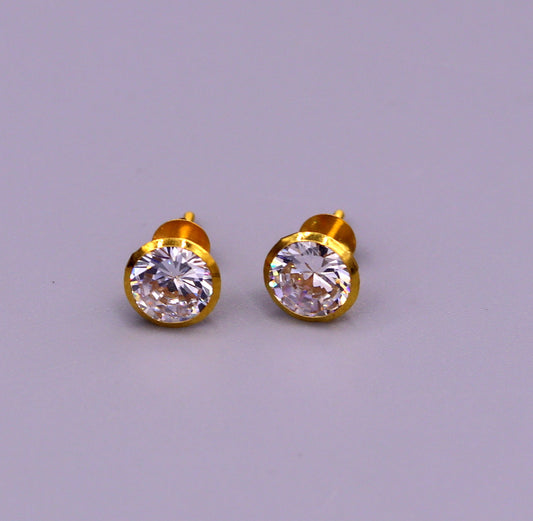 18Karat yellow gold gorgeous cubic zircon stone amazing 6 mm stud earring excellent vintage antique design er87 - TRIBAL ORNAMENTS
