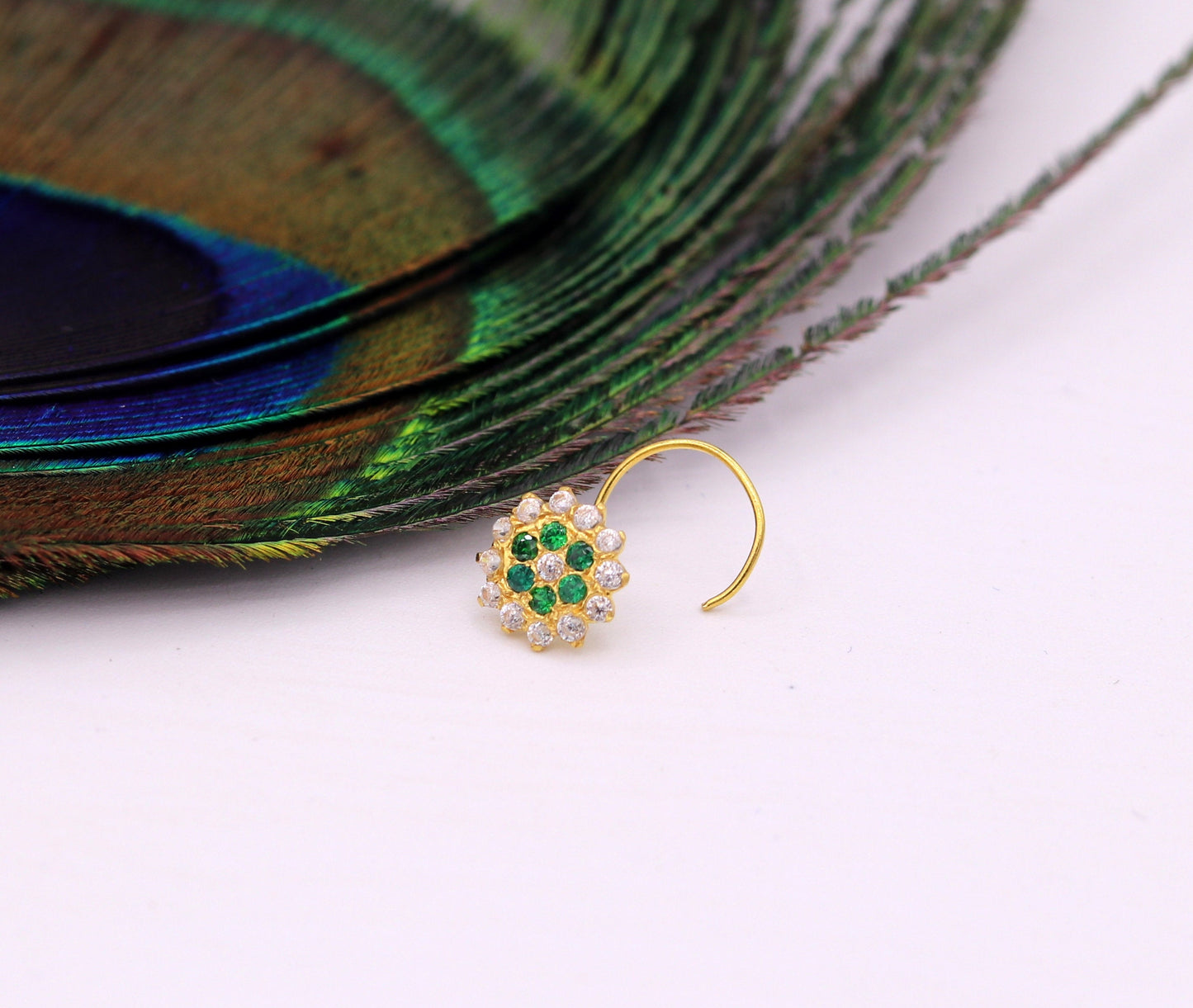 18kt yellow gold handmade fabulous green color stone cubic zircon nose stud,excellent women girls daily use jewelry from Rajasthan gnp16 - TRIBAL ORNAMENTS