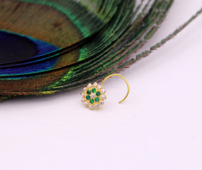 18kt yellow gold handmade fabulous green color stone cubic zircon nose stud,excellent women girls daily use jewelry from Rajasthan gnp16 - TRIBAL ORNAMENTS