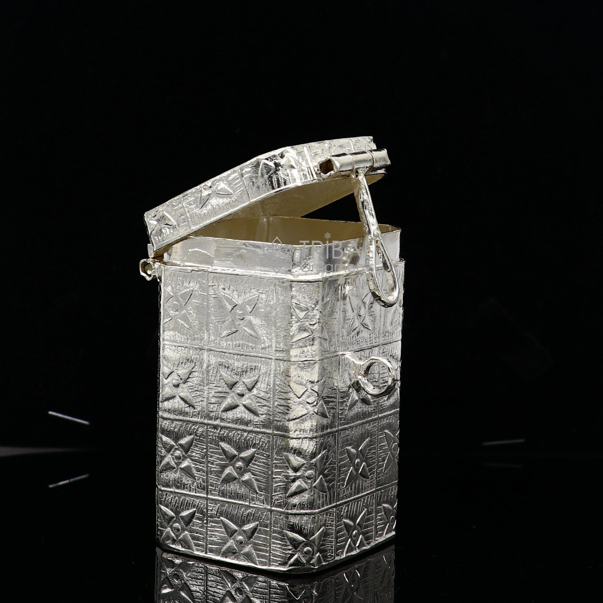 Vintage silver utensils jewelry box with floral work, 2.2-inch 925 silver trinket container featuring intricate design.