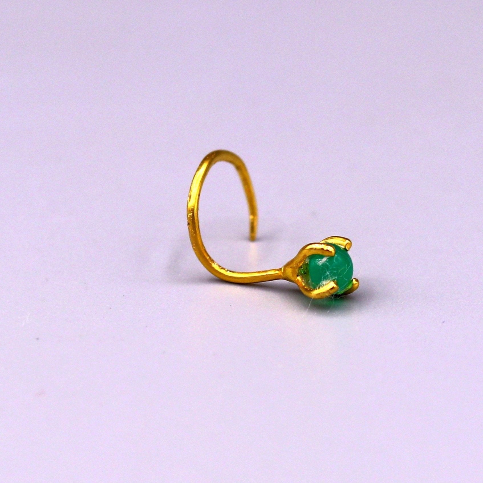22 karat gold handmade fabulous nose pin single green stone women's jewelry - TRIBAL ORNAMENTS