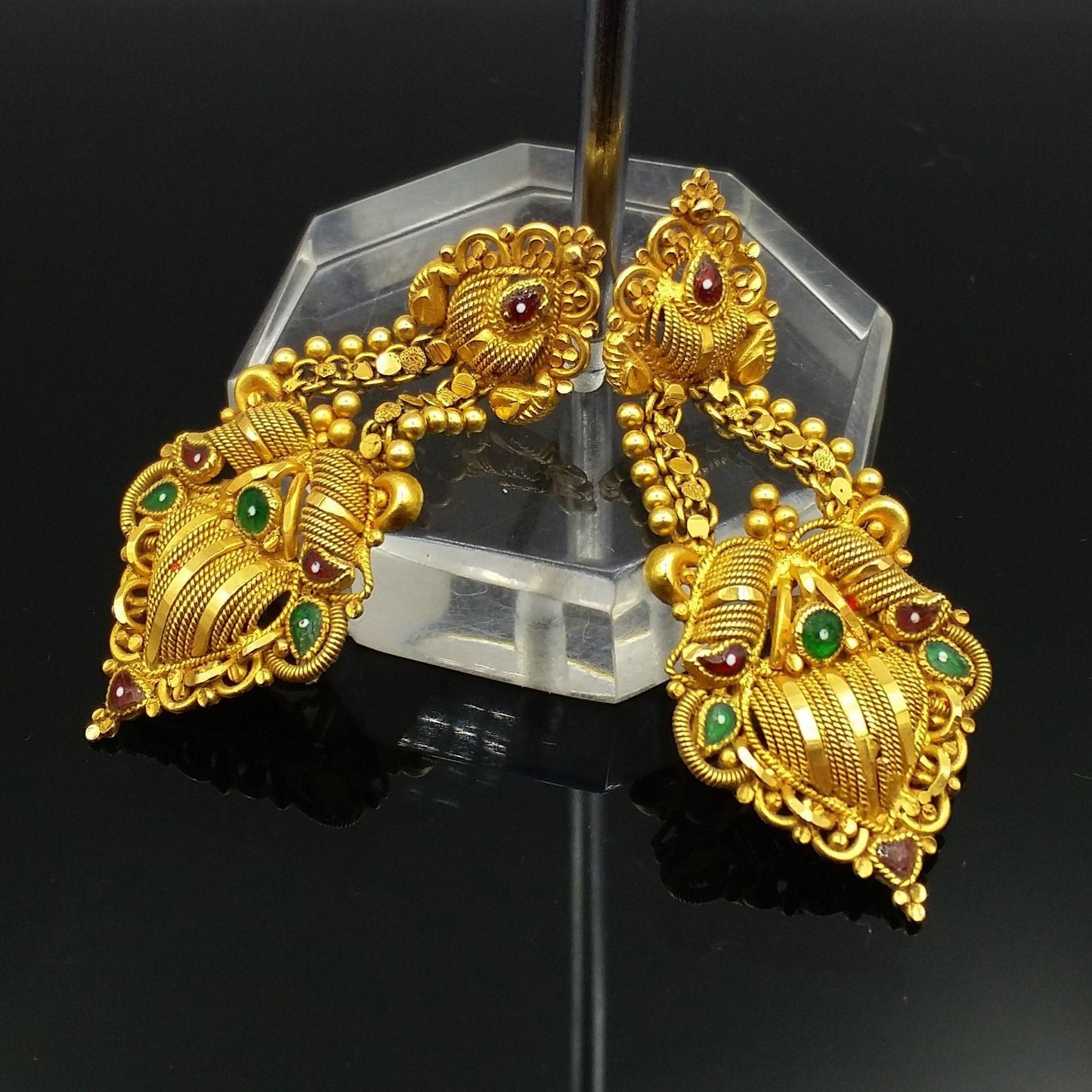 22carat karat yellow gold handmade filigree work stud earring fabulous indian traditional design earring jewelry - TRIBAL ORNAMENTS