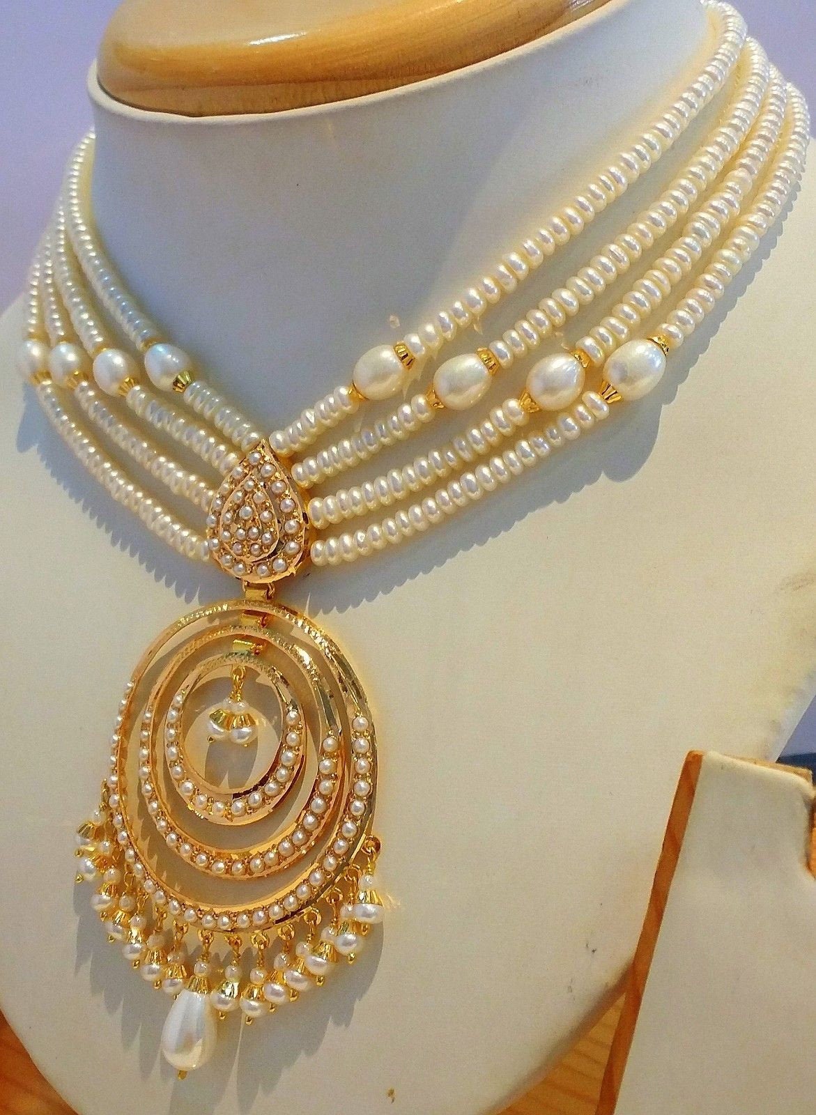 22k yellow gold pearl necklace with Earrings authentic - TRIBAL ORNAMENTS