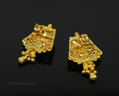 22KT yellow gold handmade filigree stud jhumka earrings with traditional bridal Kundan design, perfect for wedding jewelry.