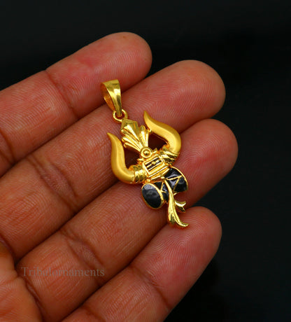 22KT yellow gold handmade Lord Shiva Trishul pendant with customized trident design, unisex jewelry by Tribal Ornaments.