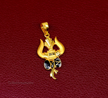 22KT yellow gold handmade Lord Shiva Trishul pendant with customized trident design, unisex Hindu jewelry by TRIBAL ORNAMENTS.