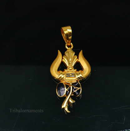 22KT yellow gold handmade Lord Shiva Trishul pendant, customized unisex jewelry featuring a traditional trident design.