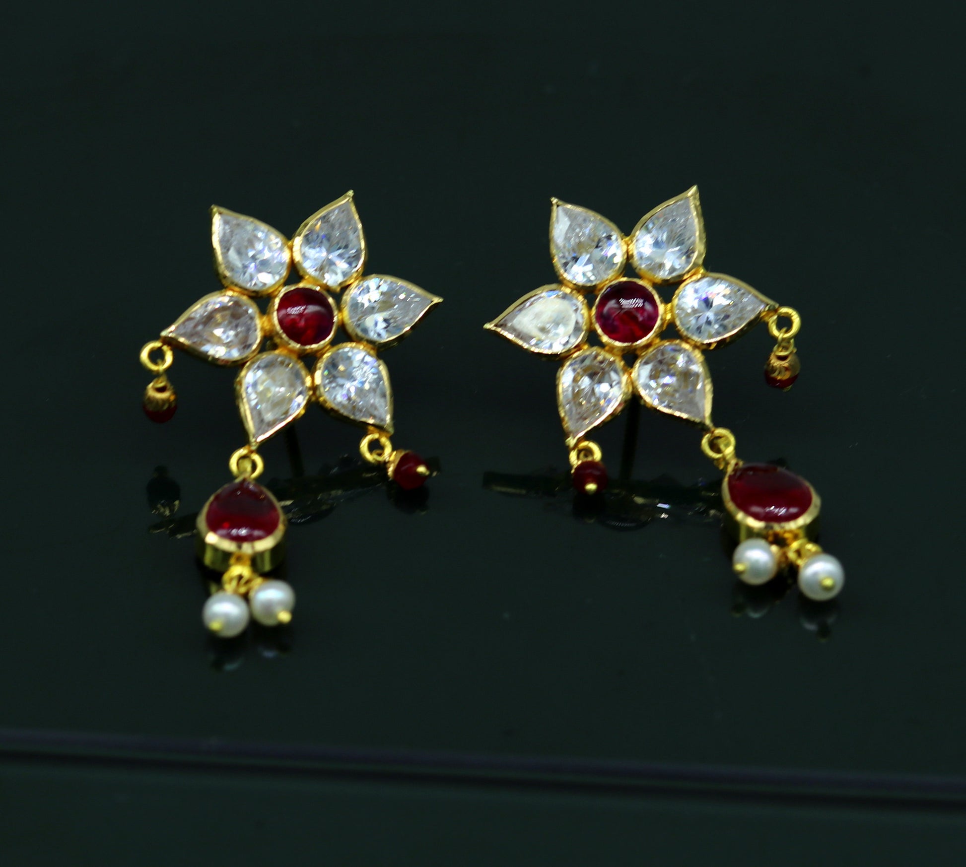 22kt yellow gold handmade gorgeous stud earring excellent stylish wedding bridesmaid customized stud earring personalized jewelry from india - TRIBAL ORNAMENTS