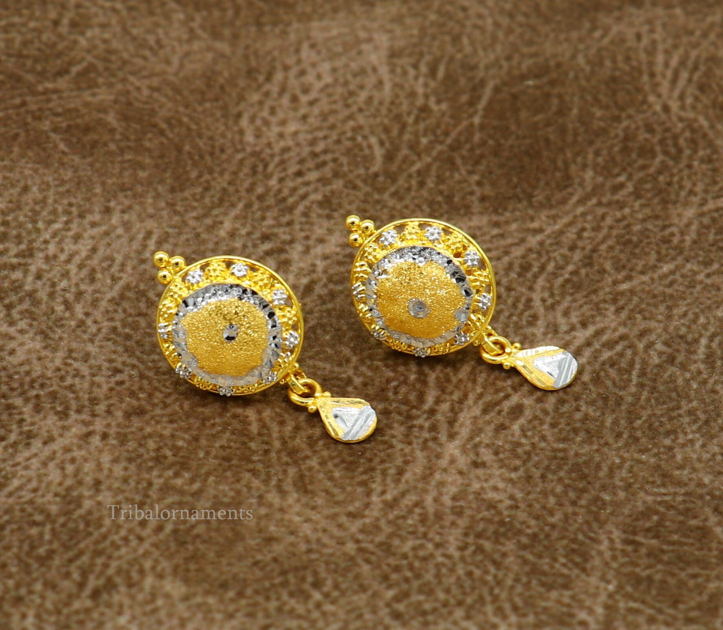 22Kt yellow gold handmade Stylish designer fancy earring, gorgeous brides gift daily use best gifting stud earring, charm jewelry ear129 - TRIBAL ORNAMENTS