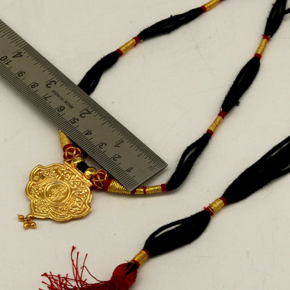 22KT yellow gold vintage Ram Nami necklace with Shrinath Ji pendant, handcrafted traditional jewelry by Tribal Ornaments.