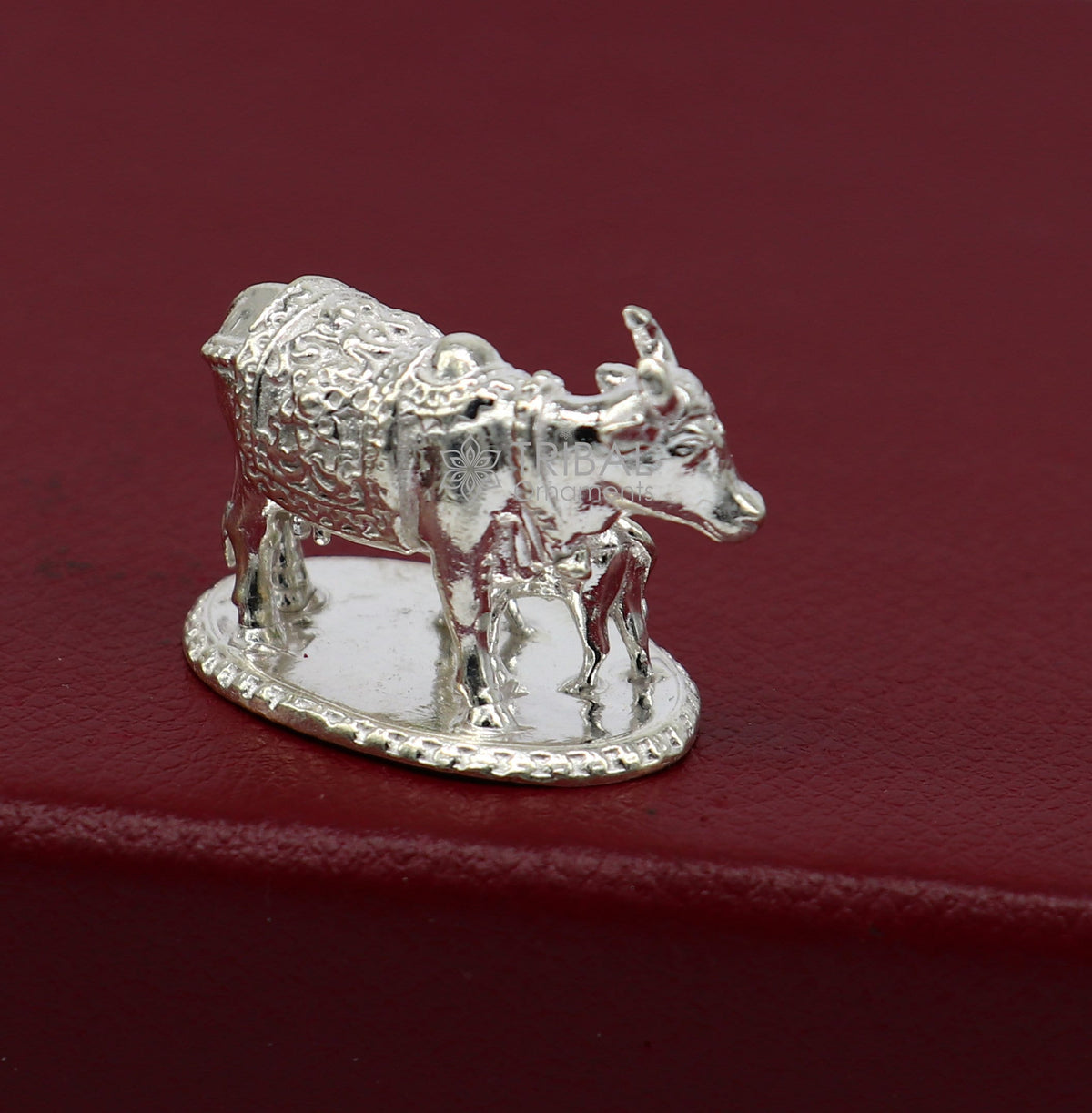25 grams Divine cow with calf 925 sterling silver soled Kamdhenu cow, deity's cow, wishing cow, silver worshipping puja art616 - TRIBAL ORNAMENTS