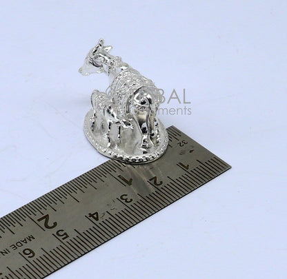 25 grams Divine cow with calf 925 sterling silver soled Kamdhenu cow, deity's cow, wishing cow, silver worshipping puja art616 - TRIBAL ORNAMENTS