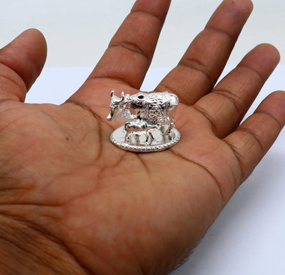 25 grams Divine cow with calf 925 sterling silver soled Kamdhenu cow, deity's cow, wishing cow, silver worshipping puja art616 - TRIBAL ORNAMENTS