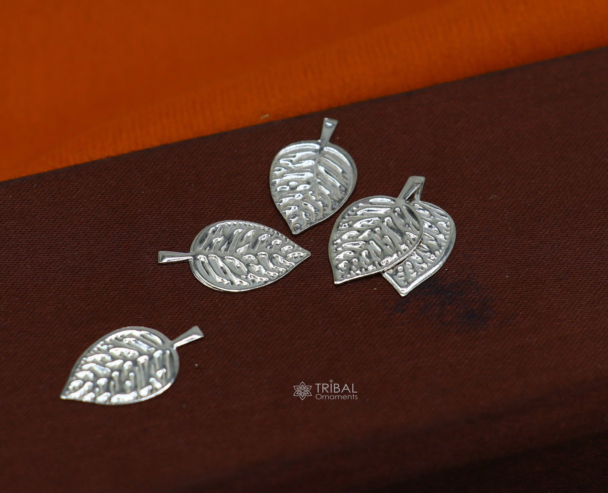 2cm 925 sterling silver handmade small betel leaf Paan leaf for worshipping offered to Lord Vishnu, Goddesses Laxmi and Lord Ganesh su1104 - TRIBAL ORNAMENTS