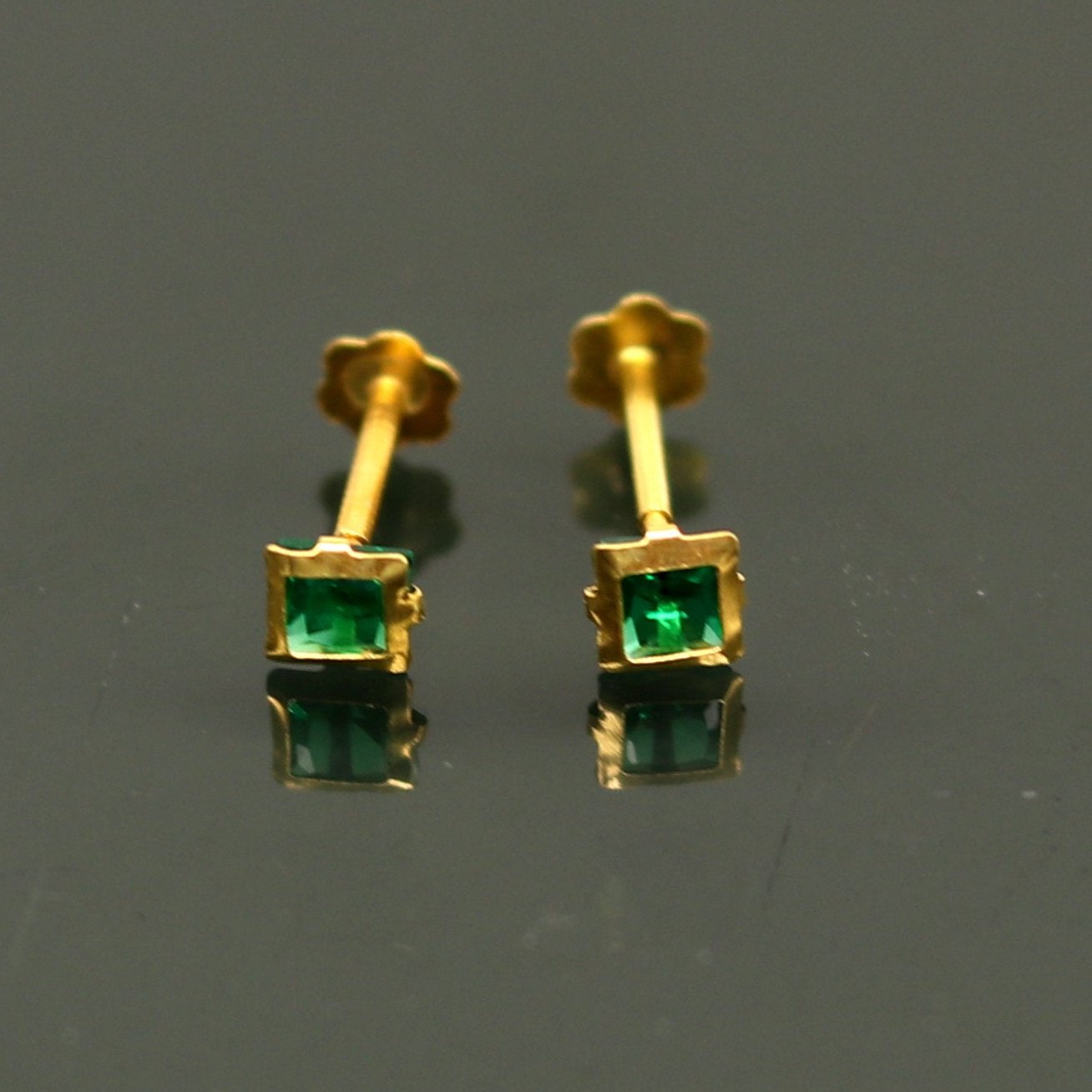 3.5mm tiny single Green stone handmade 18kt yellow gold combo jewelry we can use as stud or nose stud , baby stud cartilage jewelry er110 - TRIBAL ORNAMENTS
