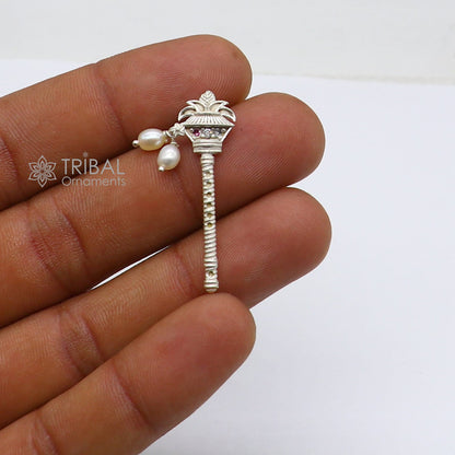 Handmade 3cm sterling silver Krishna flute with kalash design, depicting Gopala, Laddu Gopala, and traditional bansuri style.