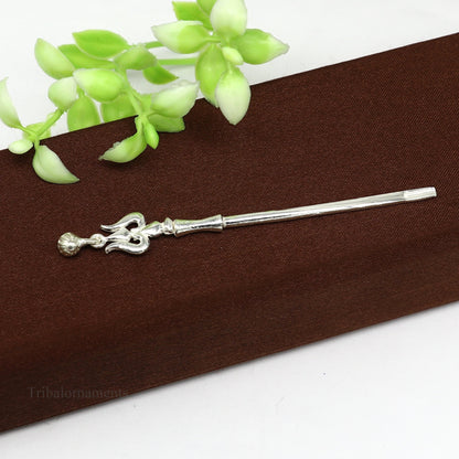Handmade 3-inch sterling silver kum kum sticks for eyeliner, kajal, and surma, with a vintage bridal style by TRIBAL ORNAMENTS.