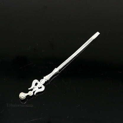 Handmade 3-inch sterling silver kum kum sticks for eyeliner, kajal, and surma, with a vintage bridal style from Tribal Ornaments.