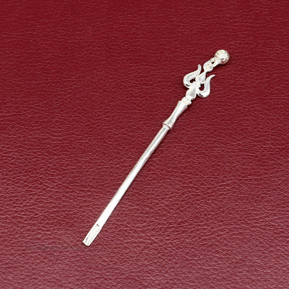 Handmade 3-inch sterling silver kum kum sticks for eyeliner, kajal, and surma, with a vintage style design by TRIBAL ORNAMENTS.