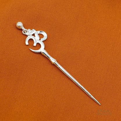 Handmade 3-inch solid sterling silver kum kum sticks with intricate tribal design, ideal for eyeliner or kajal application.