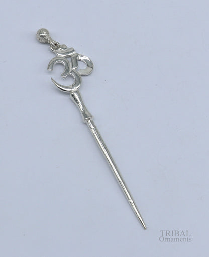 Handmade 3-inch sterling silver kum kum sticks with intricate designs, traditional eyeliner and kajal sticks for brides and vintage style.