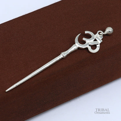 Handmade 3-inch sterling silver kum kum sticks with intricate designs, traditional eyeliner and kajal sticks for bridal or vintage style.