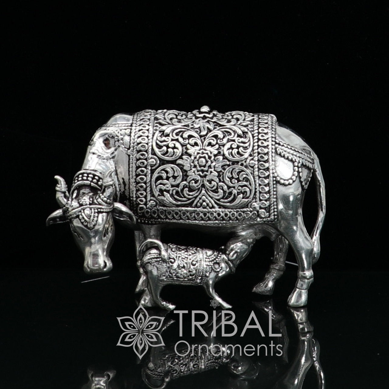 3" x 2" cow 925 sterling silver Kamdhenu cow, deity's cow, wishing cow, silver worshipping article for wealth and prosperity art631 - TRIBAL ORNAMENTS
