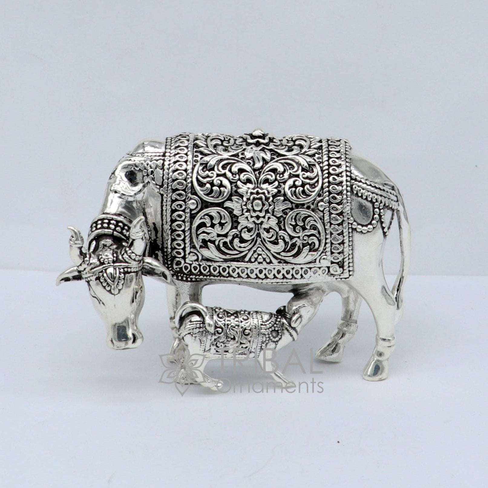 3" x 2" cow 925 sterling silver Kamdhenu cow, deity's cow, wishing cow, silver worshipping article for wealth and prosperity art631 - TRIBAL ORNAMENTS